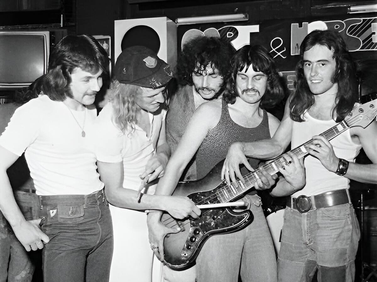 Muere el primer vocalista de Iron Maiden: tenía 69 años y todavía seguía ligado al heavy metal