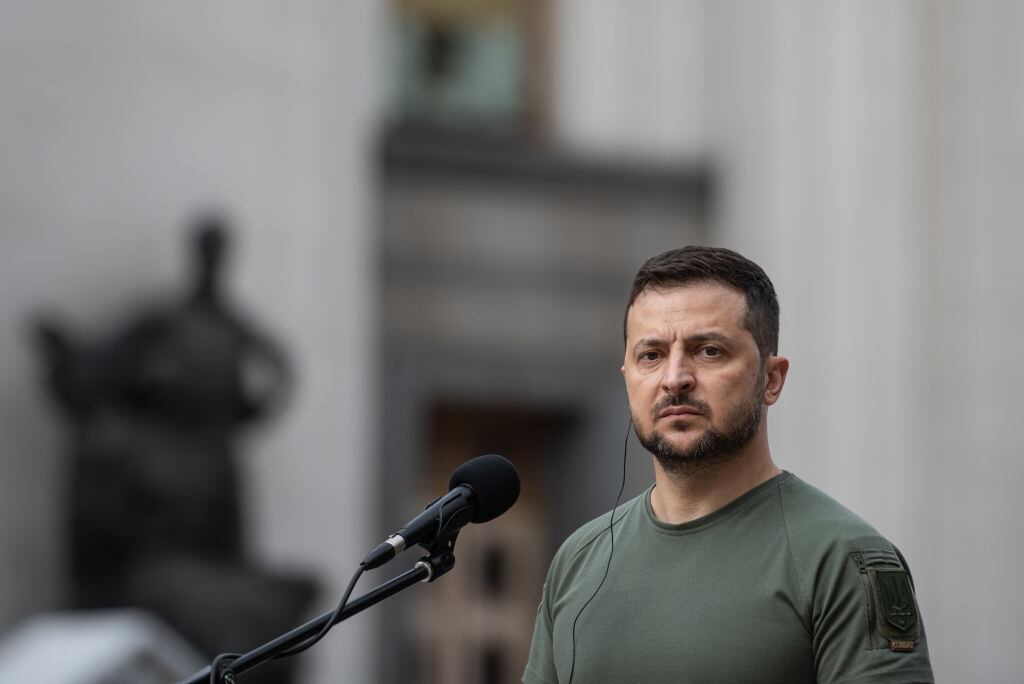 El presidente de Ucrania, Volodimir Zelenski, habla ante la prensa en Kiev