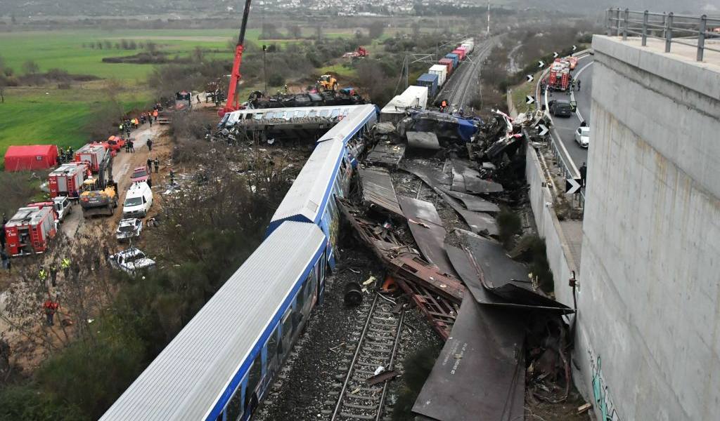 tren descarrila en Grecia