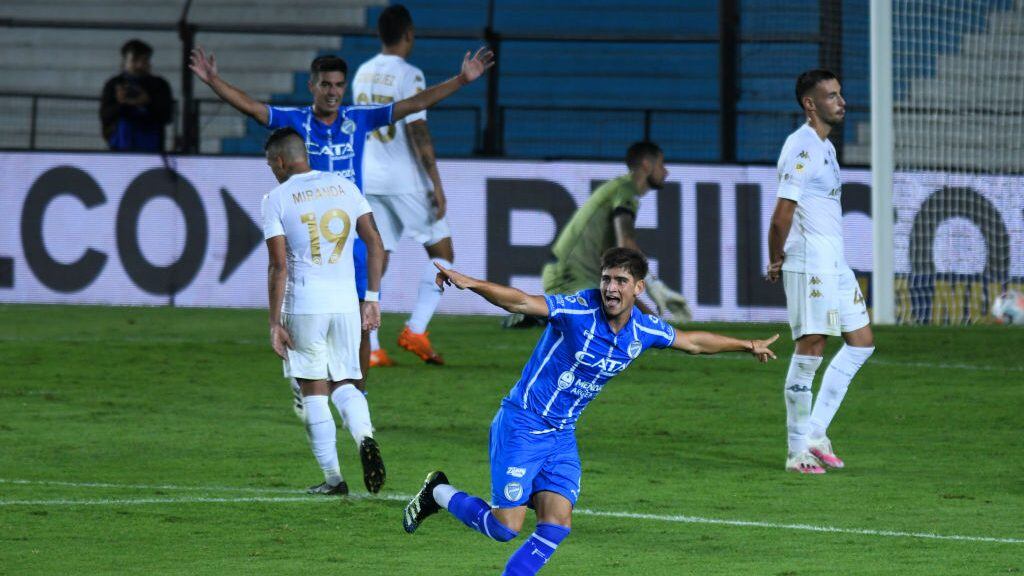 AVELLANEDA, ARGENTINA - APRIL 04: Tomas Badaloni of Godoy Cruz celebrates after scoring the third goal of his team during a match between Racing Club and Godoy Cruz as part of Copa de la Liga Profesional 2021 at Juan Domingo Peron Stadium on April 4, 2021 in Avellaneda, Argentina. (Photo by Rodrigo Valle/Getty Images)