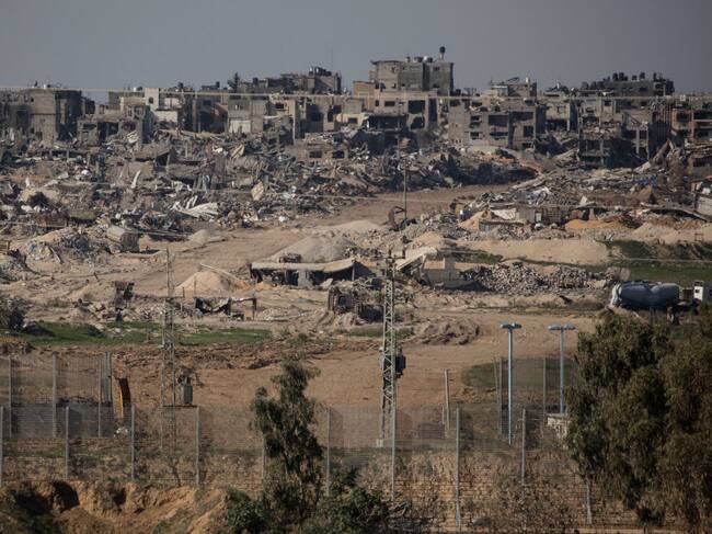 Vista de la destrucción que dejan los bombardeos y ataques aéreos que realiza Israel en contra de la Franja de Gaza.
