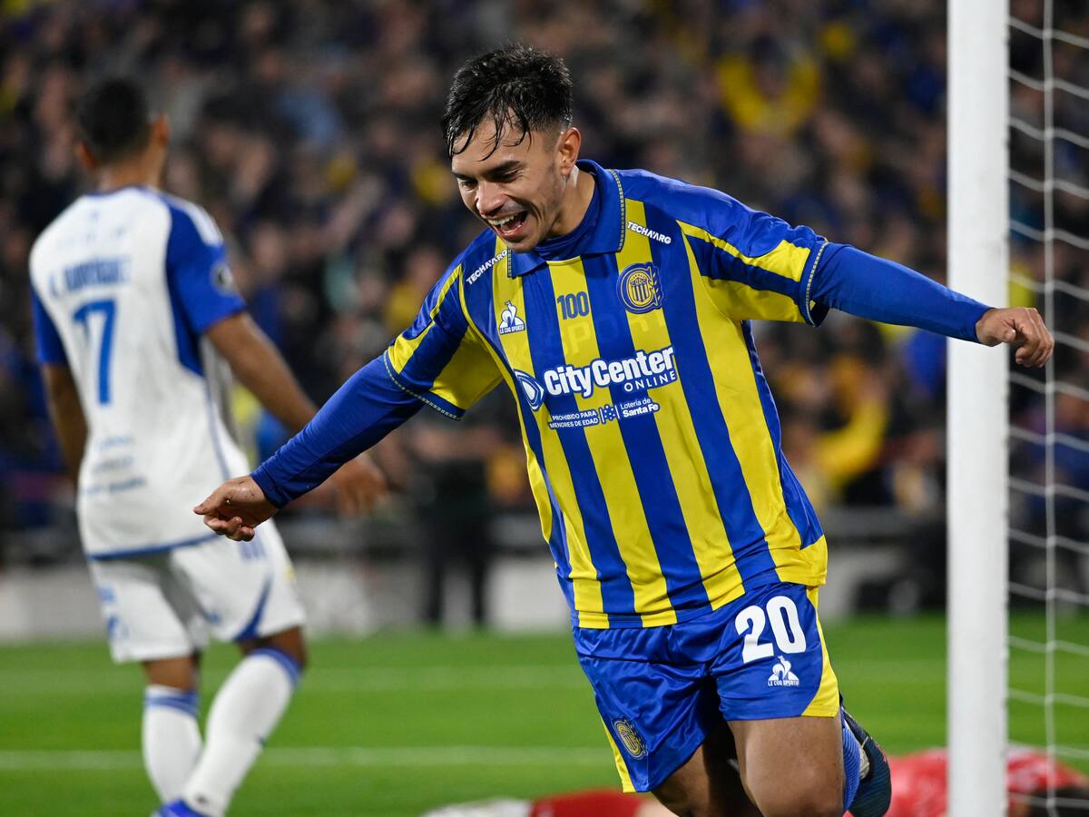 Vicente Pizarro anota su primer gol a nivel internacional por Rosario Central