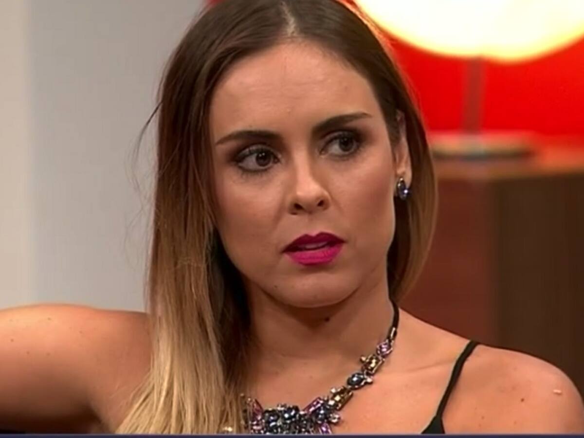 «Odio a la gente cara de r…»: El reclamo de Maura Rivera por imprudente maniobra de un conductor