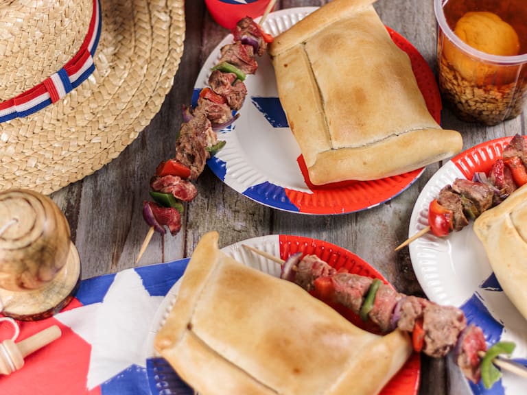 Aguinaldo Fiestas Patrias 2024: este es el grupo de chilenos que recibirá el dinero este año (y qué pasaría con trabajadores del sector privado)