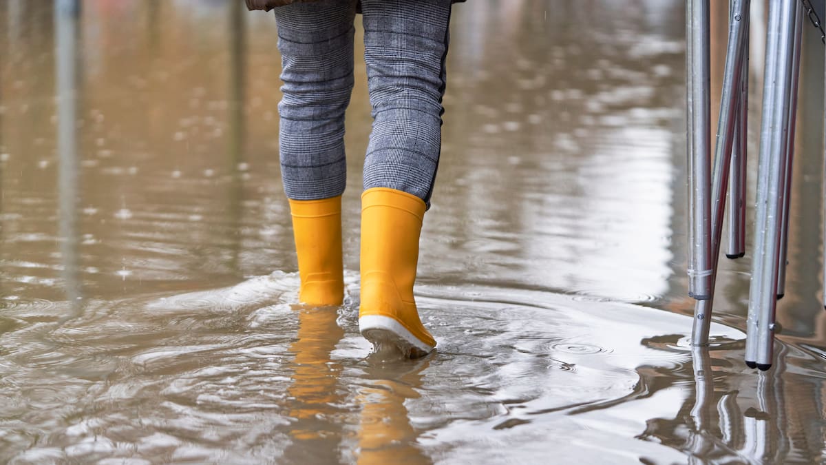 Experto advierte por vulnerabilidad de Santiago ante intensas lluvias: 71% vive en zonas propensas a inundaciones