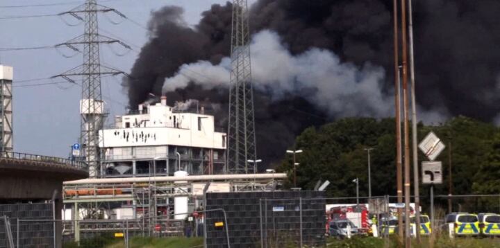 Explosión en Alemania dentro de una planta química.