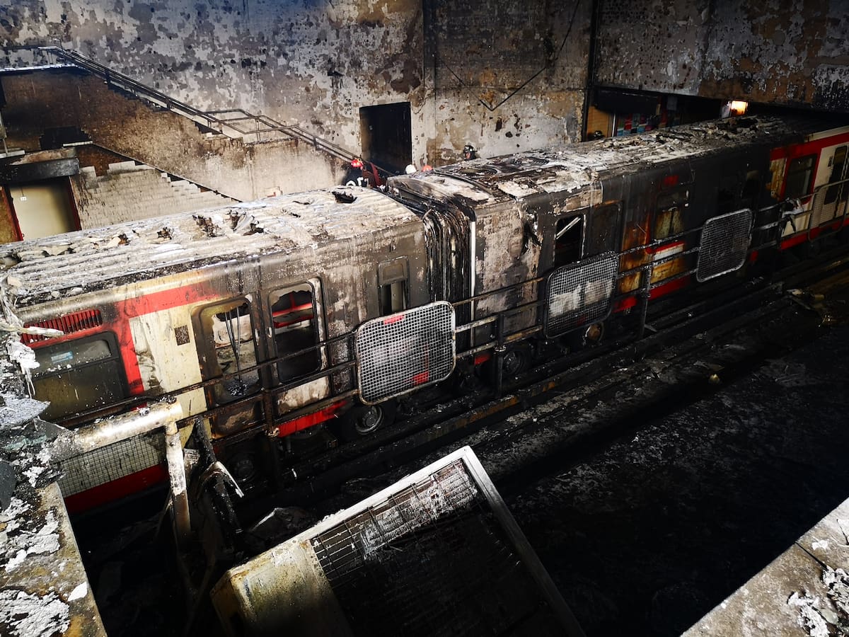 ¿Quién quemó el Metro? En qué quedaron las investigaciones y las teorías que existen a cinco años del estallido social