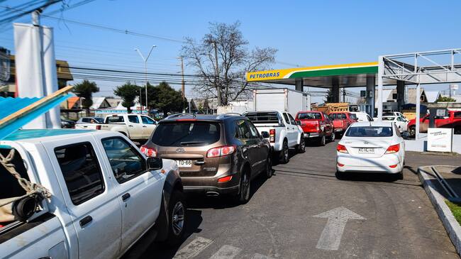 Gobierno llamó a los camioneros a terminar el paro