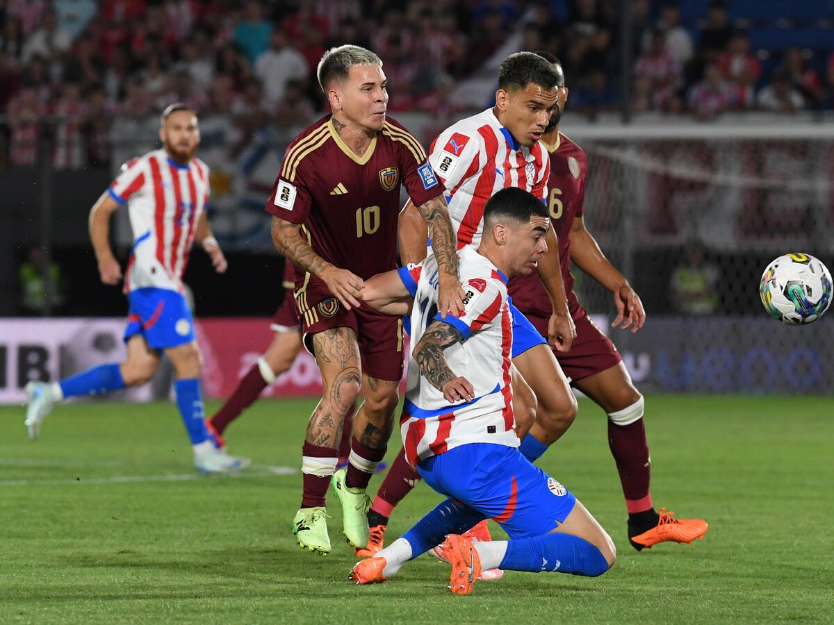 Con Soteldo a la cabeza y sin futbolistas desde Chile: la nómina de Venezuela para enfrentar a La Roja
