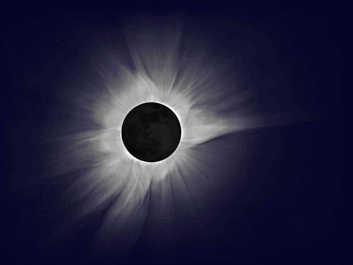 Eclipse solar 2024: la increíble imagen de la sobra de la Luna sobre la Tierra captada desde la Estación Espacial Internacional