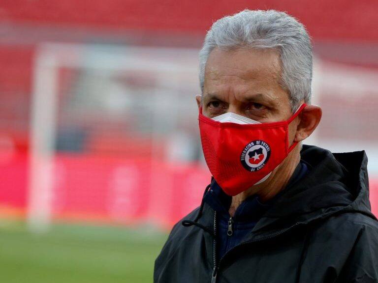 13 de Noviembre del 2020/SANTIAGOEl director tecnico de Chile, Reinaldo Rueda ,durante el partido valido por la Fase de Grupos 3/18 por la clasificación de Conmebol para la Copa Mundial de Fútbol Qatar 2022, entre Chile vs Peru, disputado en el Estadio Nacional.
FOTO:FRANCISCO LONGA/AGENCIAUNO