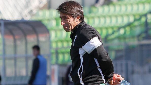 Santiago Wanderers le prohibió a Moisés Villarroel ingresar a su centro de entrenamientos