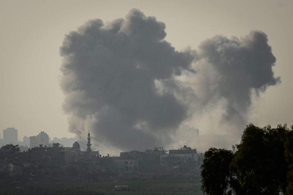 Israel mantiene los bombardeos sobre Gaza