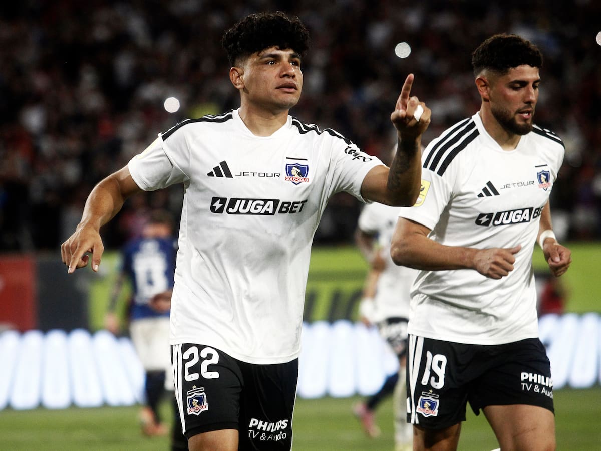 Claudio Aquino suma un nuevo interesado desde el extranjero: sorpresa en el mercado en Colo Colo