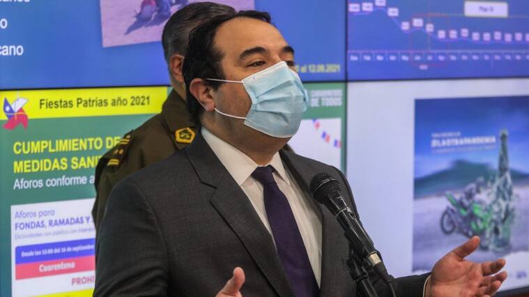 14 de septiembre del 2021/SANTIAGOEl subsecretario del Interior Juan Francisco Galli, entrega cifras respecto de la contingencia policial en cuanto a la labor realizada por la campaña La otra pandemia", cifras de accidentes de tránsito durante estas fiestas patrias y el trabajo que se realizará en las principales vías del país durante el próximo fin de semana.
FOTO: SEBASTIAN BELTRAN GAETE/AGENCIAUNO