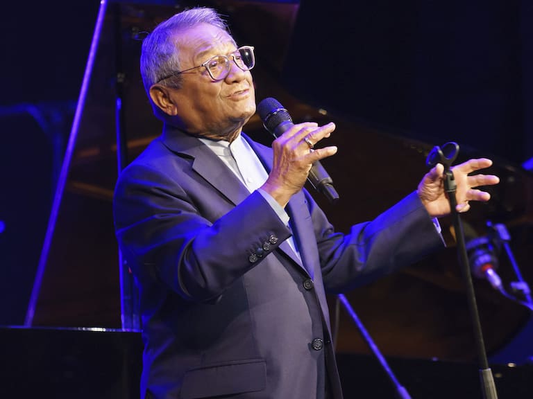 «No puedo creerlo»: fanáticos despiden a Armando Manzanero con sentidos mensajes