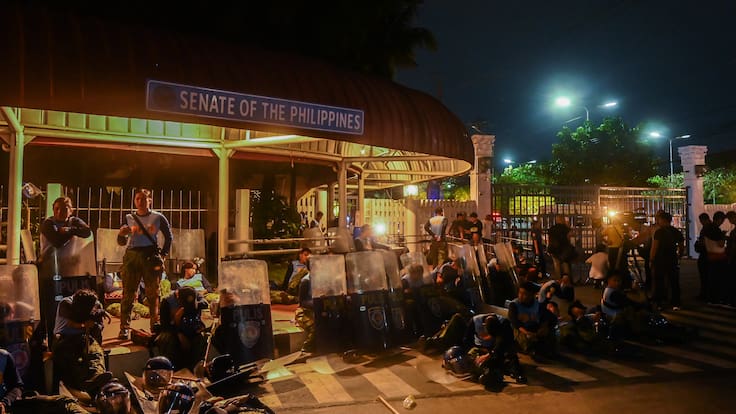 Caos en el Senado de Filipinas: reportan disparos en operativo para detener a senador acusado de crímenes de lesa humanidad