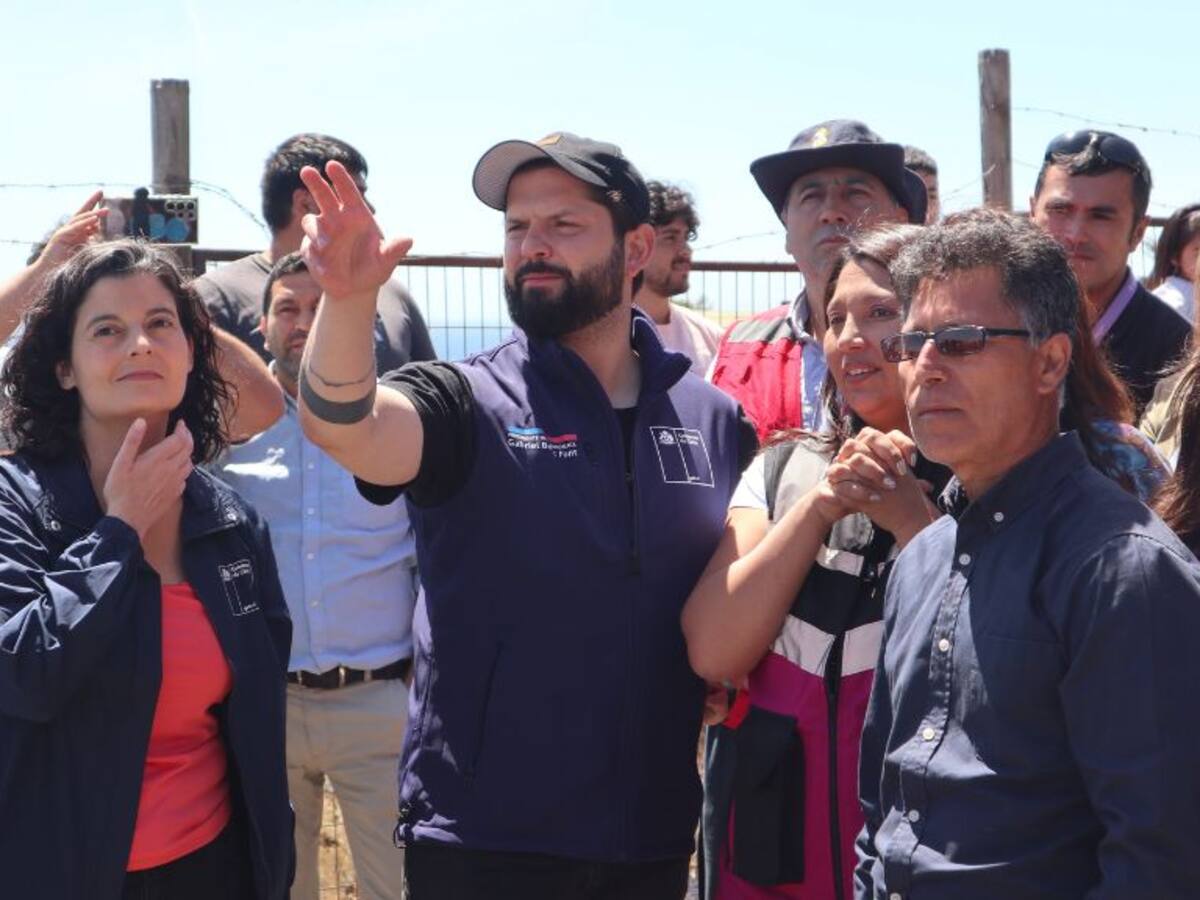 Presidente Boric pone plazo a reconstrucción para afectados por incendios forestales: «Tenemos que llegar con todas las viviendas antes del invierno»