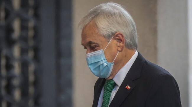 23 de agosto del 2021/SANTIAGOEl Presidente de la Republica, Sebastián Piñera, llega al Palacio de la Moneda, y camina por el patio de Los Cañones, mientras recibe los Honores de la Guardia de Palacio.
FOTO: SEBASTIAN BELTRAN GAETE/AGENCIAUNO