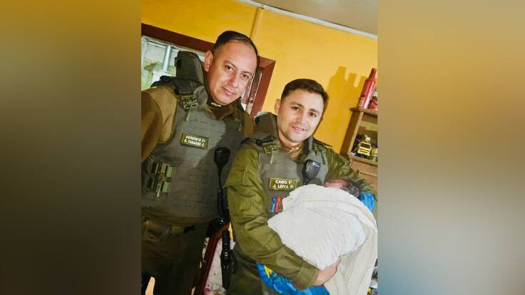 Dos carabineros asisten parto de mujer en región de Valparaíso: fueron alertados mientras patrullaban el sector durante la madrugada