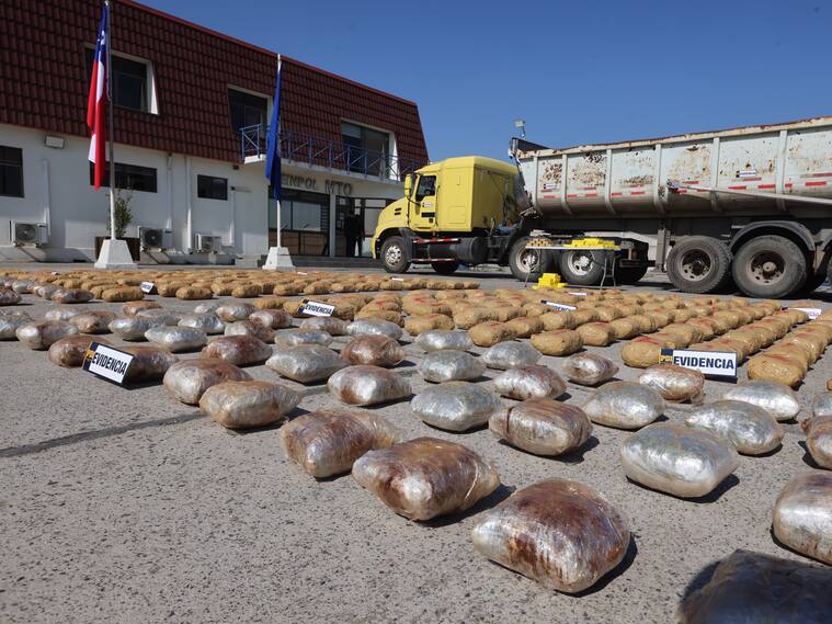 Más de 3 mil millones de pesos: PDI incauta 417 kilos en drogas destinada a la zona oriente de Santiago
