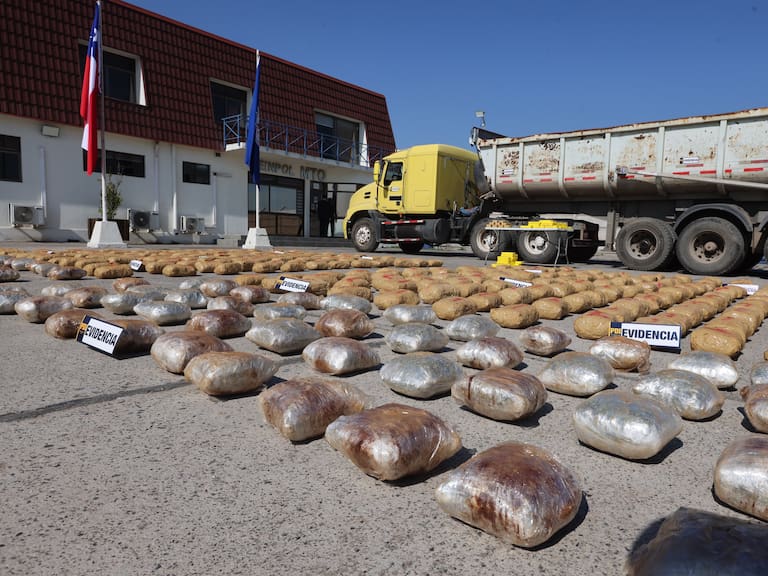 Más de 3 mil millones de pesos: PDI incauta 417 kilos en drogas destinada a la zona oriente de Santiago
