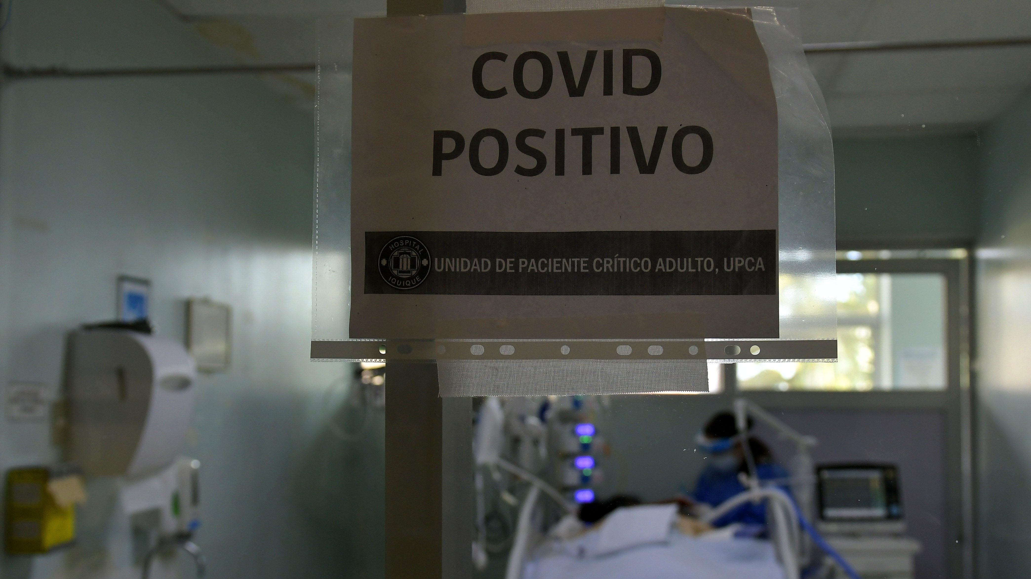 17 de Abril de 2021 / IQUIQUEAumento de pacientes graves por Covid-19 provoca una saturación en uso de camas en la Unidad de Cuidados Intensivos (UCI) del Hospital Dr. Ernesto Torres Galdames.
FOTO: CRISTIAN VIVERO BOORNES/AGENCIAUNO