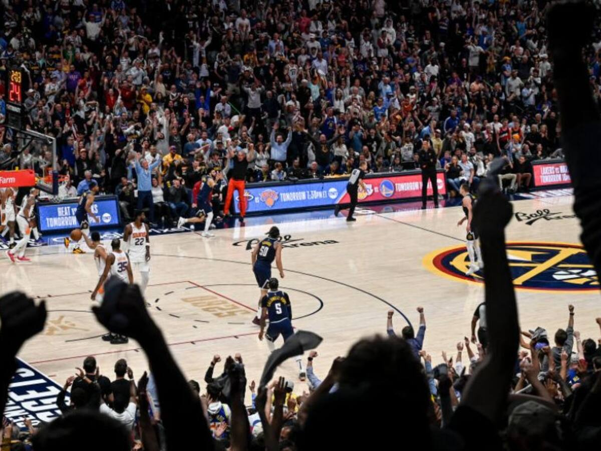 Los Nuggets derrotan a los Suns y se ponen 2-0 arriba en los playoffs de la NBA