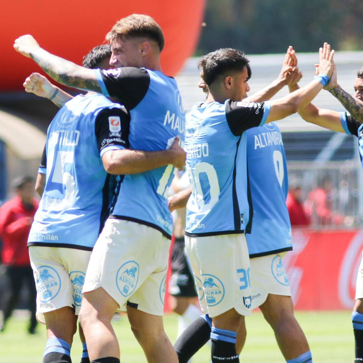 Huachipato encuentra premio en los descuentos, da vuelta el marcador y le propina a Colo Colo su segunda derrota consecutiva