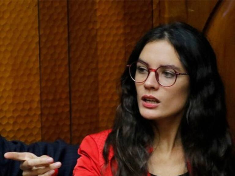 Camila Vallejo y rebaja de horas laborales: «En el gobierno establecieron una política del terror»