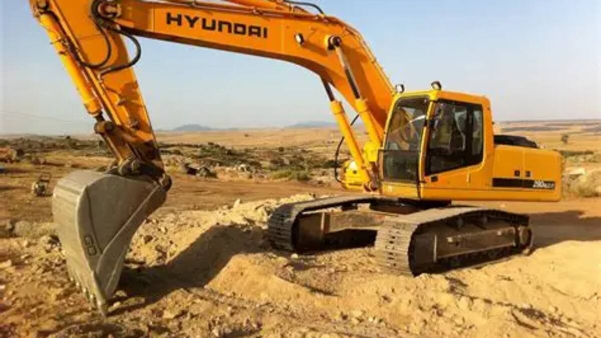 Prisión preventiva para los dos imputados que usaban retroexcavadora para rellenar zanja en la frontera de Colchane