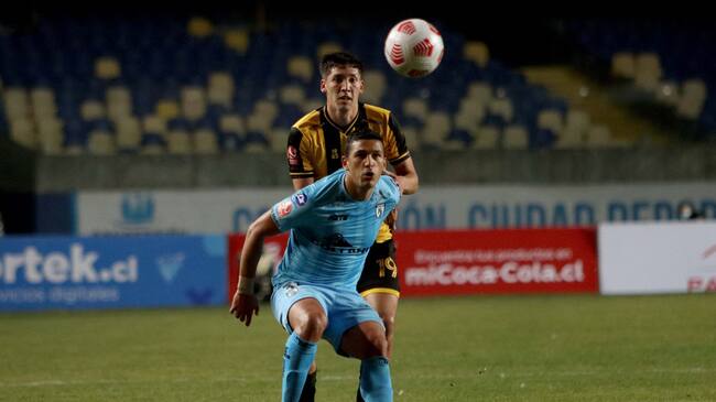 Isaac Díaz fue presentado como refuerzo de Deportes Copiapó
