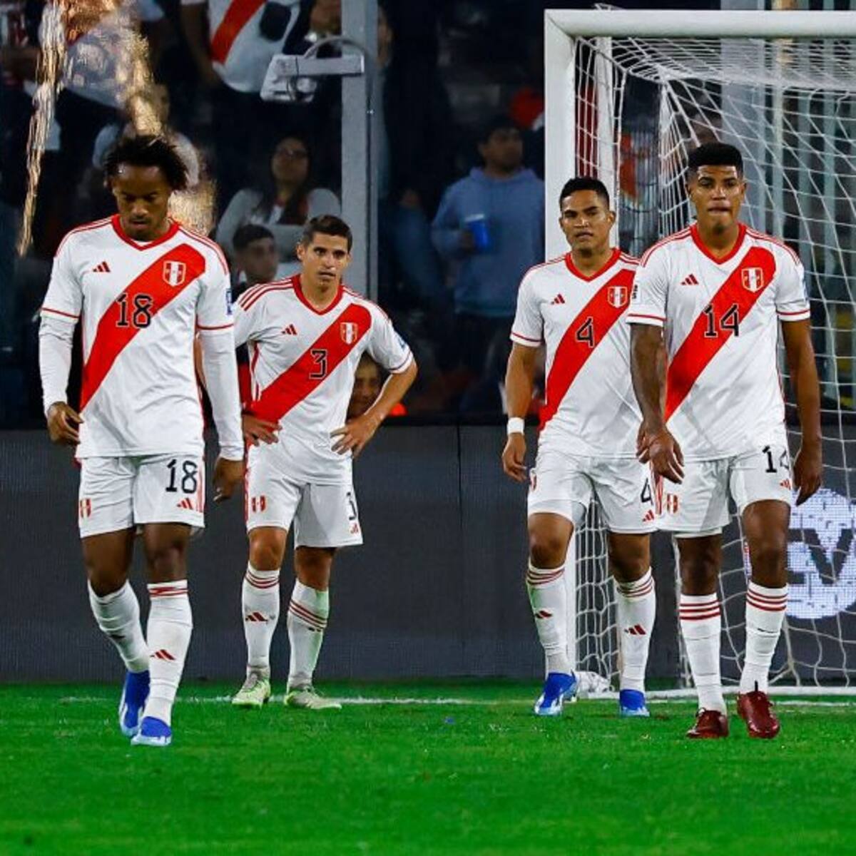 «Les damos oxígeno»: Prensa peruana desató su furia contra su selección tras caer ante Chile