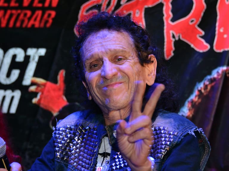 Álex Lora, líder de El Tri: «Un niño que tiene una guitarra en sus manos es muy difícil que en algún momento tenga un arma»