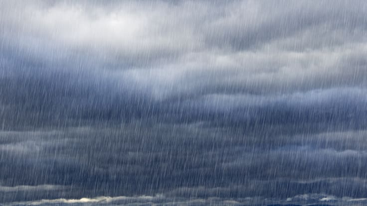 Vuelve la lluvia a región Metropolitana: a esta hora comienzan las precipitaciones en la capital hoy viernes