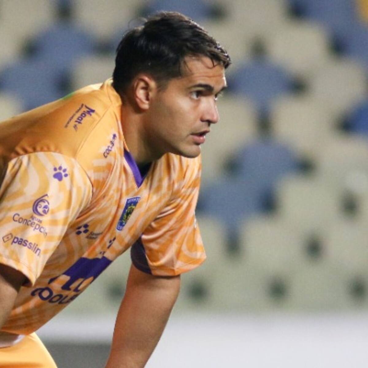 “Venía sin rodaje y tenía pensado no jugar más; pido disculpas a los hinchas por cómo llegué físicamente”