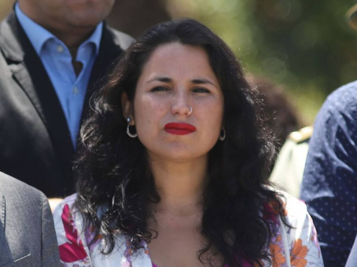 Delegada presidencial de Valparaíso confirma investigación por secuestro en caso de mujer que fue encontrada amarrada de pies y manos en automóvil