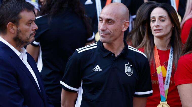 FIFA pediría 15 años de sanción para Luis Rubiales: Comisión de Presidentes Territoriales pide su renuncia