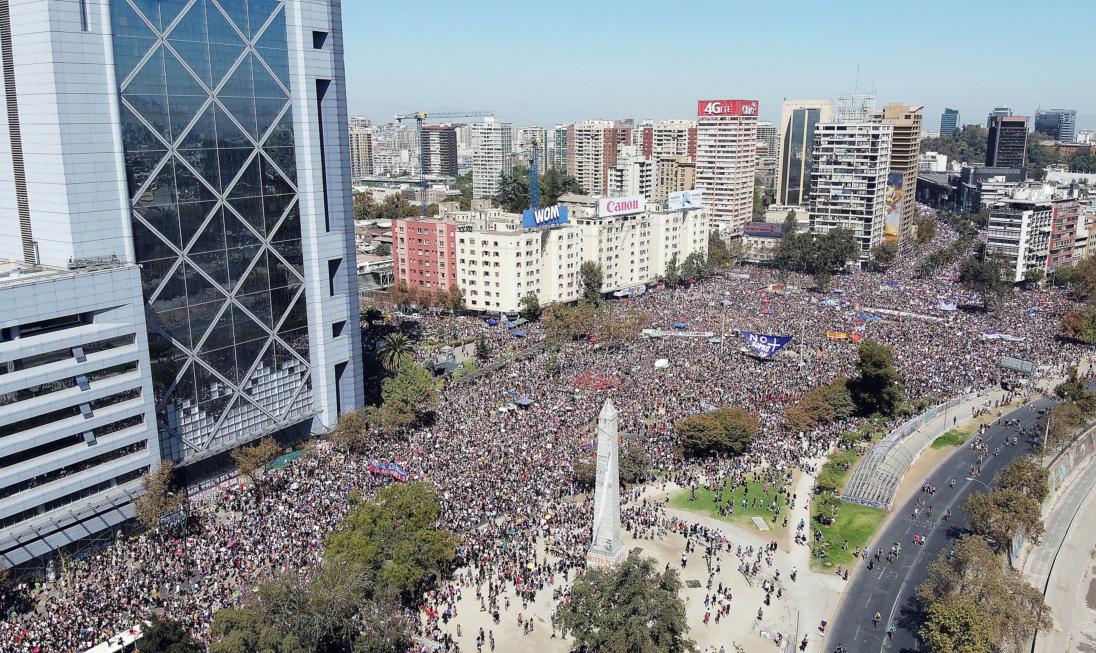 La marcha del 8M que se realizó en 2020, días antes que se declarara la pandemia del Covid-19 a nivel mundial. Foto: Agencia Uno