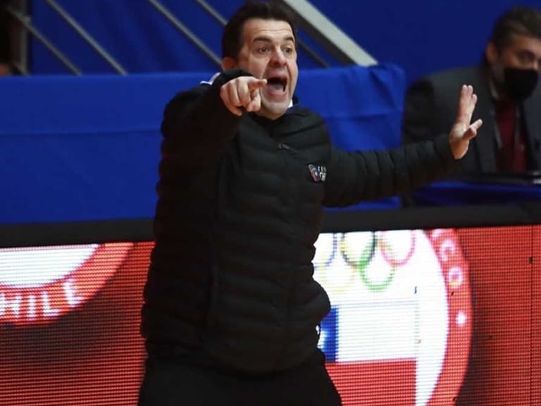 Cristián Santander renuncia a la banca de la selección chilena de básquetbol