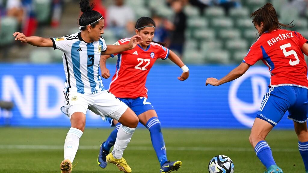 La Roja Femenina cae con Argentina en su último amistoso previo al repechaje mundialista