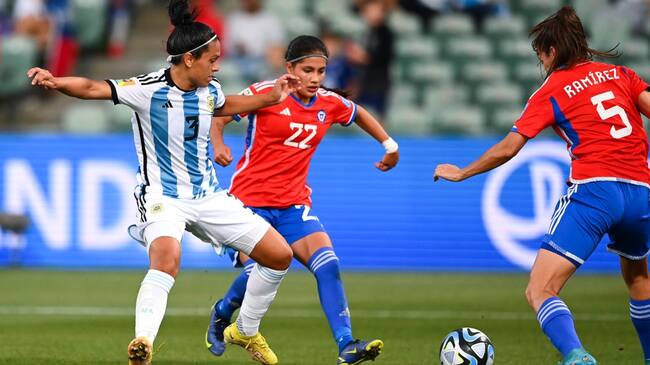 La Roja Femenina cae con Argentina en su último amistoso previo al repechaje mundialista