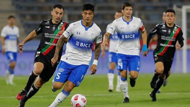 Valber Huerta regresó a Chile tras su frustrada venta al Palmeiras