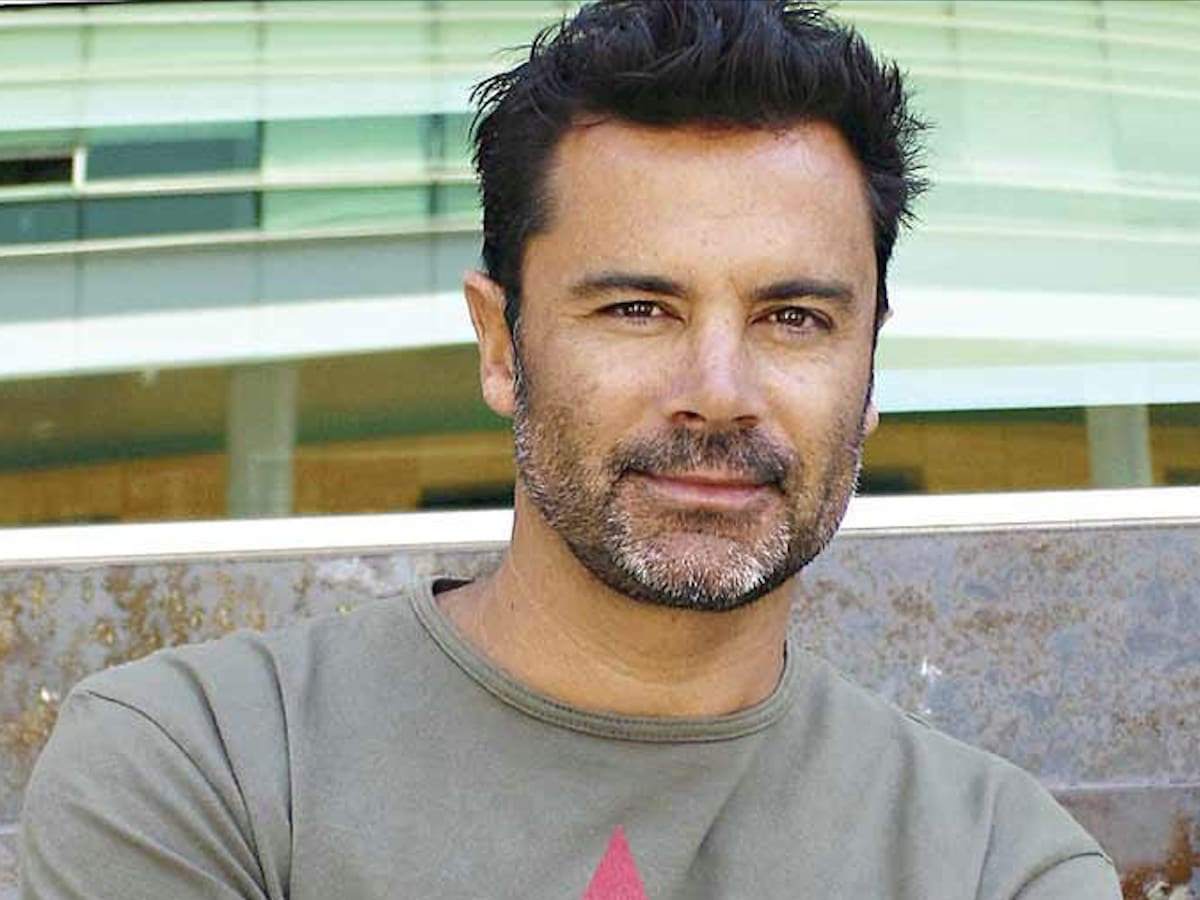 “Se me viene encima, yo lo tacleó”: reconocido periodista narró la vez que llegó a los golpes con Felipe Camiroaga