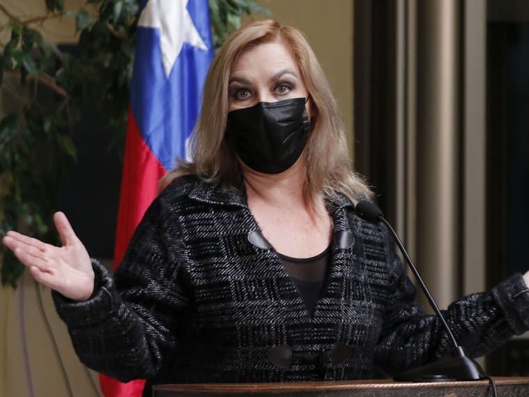 20 DE ABRIL DE 2022/VALPARAISOLa diputada Pamela Jiles ofrece un punto de prensa en la Cámara de Diputados.
FOTO: LEONARDO RUBILAR CHANDIA/AGENCIAUNO