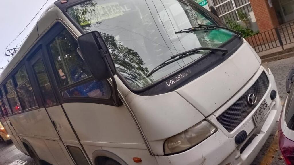 ataque bus escolar cañete