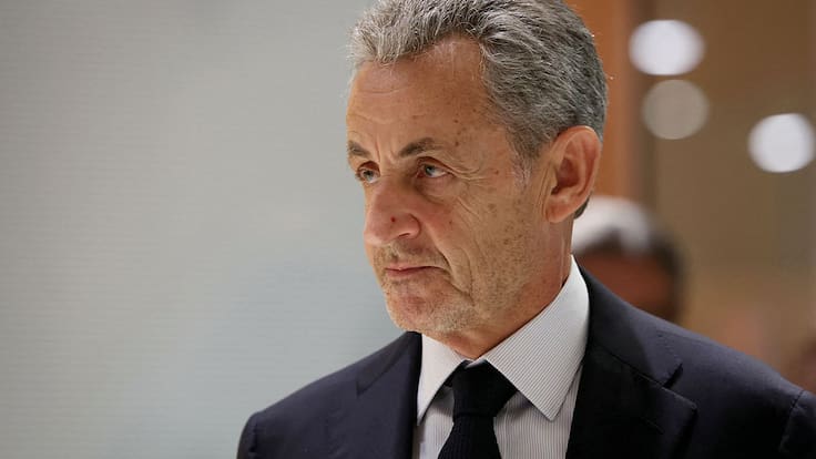 Condenan a expresidente de Francia Nicolas Sarkozy a cinco años de prisión en caso