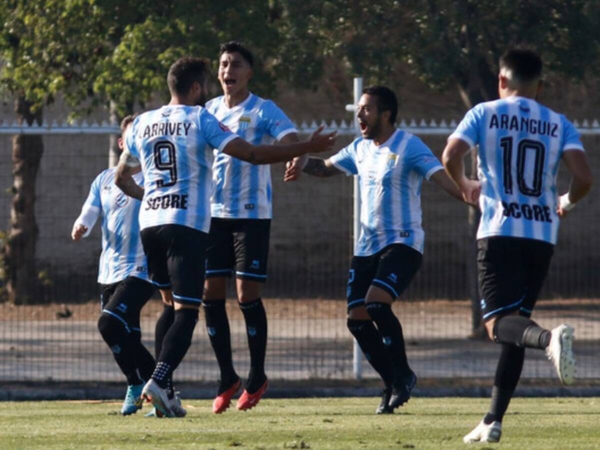 Magallanes no tuvo problemas para golear a Seminario por los octavos de final de la Copa Chile 2024