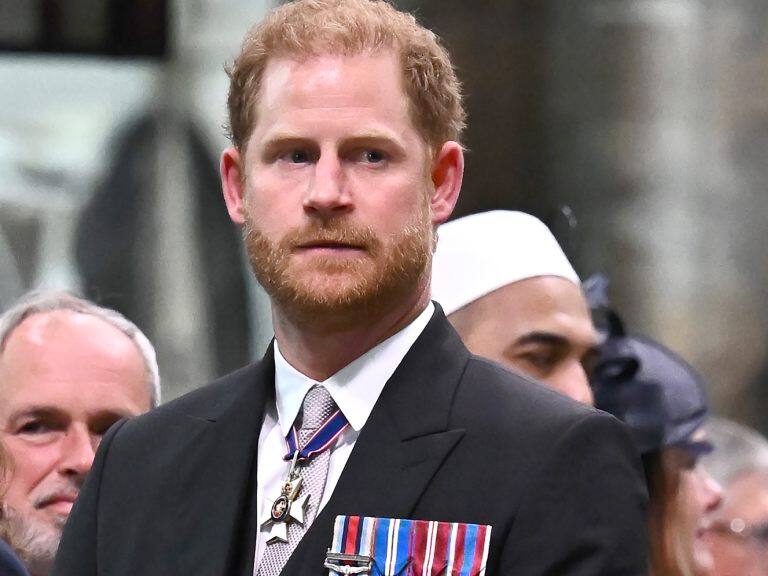 Así fue la llegada del príncipe Harry a la coronación en medio de las tensiones con su familia