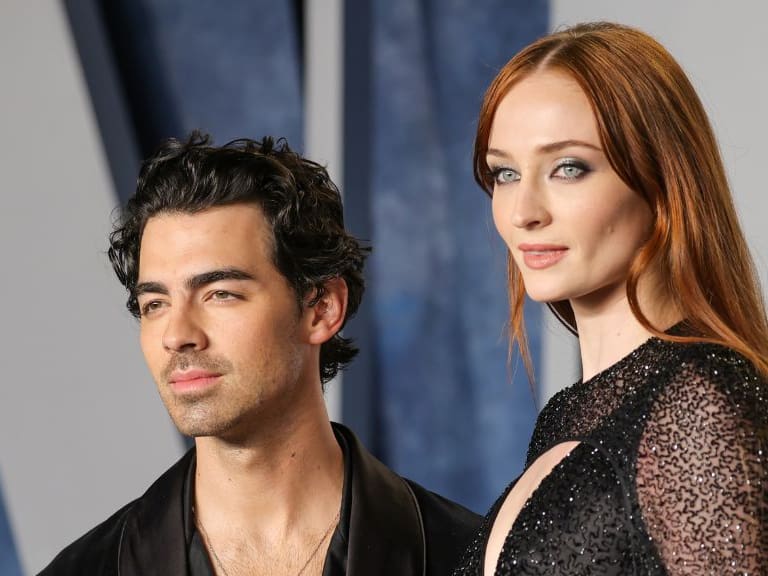 Sophie Turner demanda a Joe Jonas para llevar de vuelta sus hijos a Inglaterra